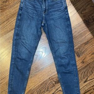 Like New American Eagle Mom Jeans size 00